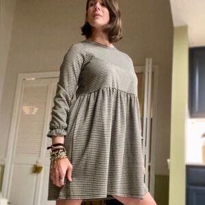 LOFT petites Houndstooth Long-Sleeve Dress – MP